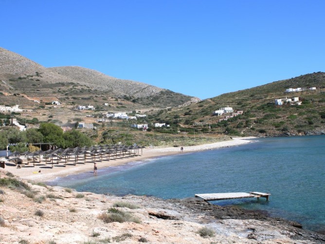 delfini-beach-syros